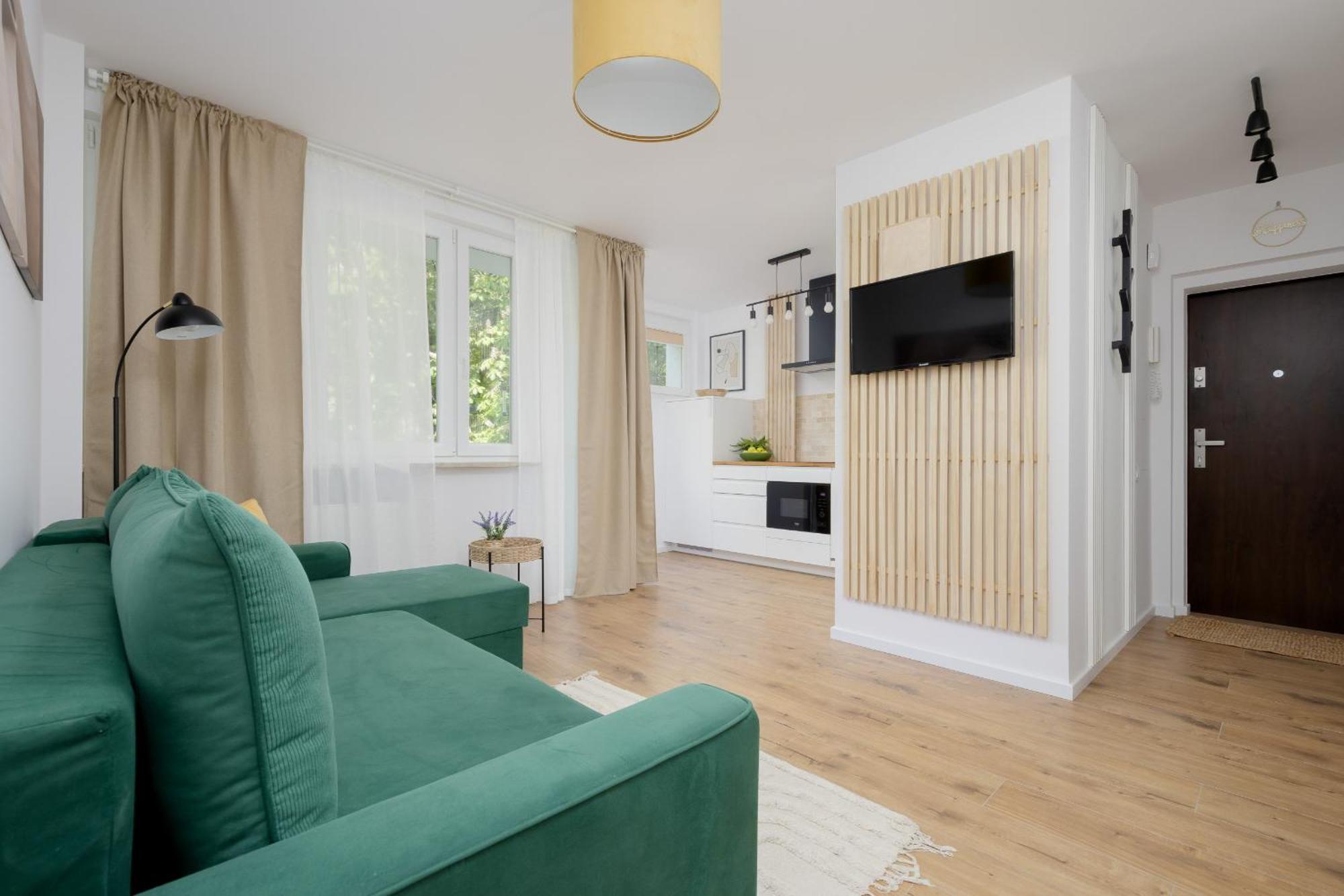 Apartament Cozy Near Royal Baths Park By Renters *