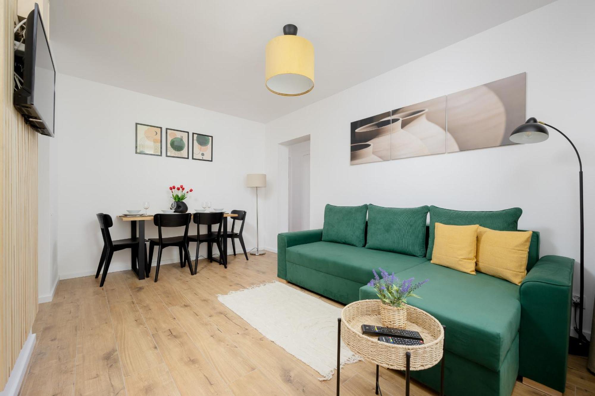 Cozy Near Royal Baths Park By Renters Warszawa